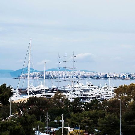 Flisvos Seafront-Marina Apartment Атина Екстериор снимка