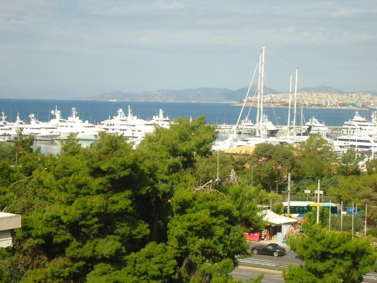 Flisvos Seafront-Marina Apartment Атина Екстериор снимка
